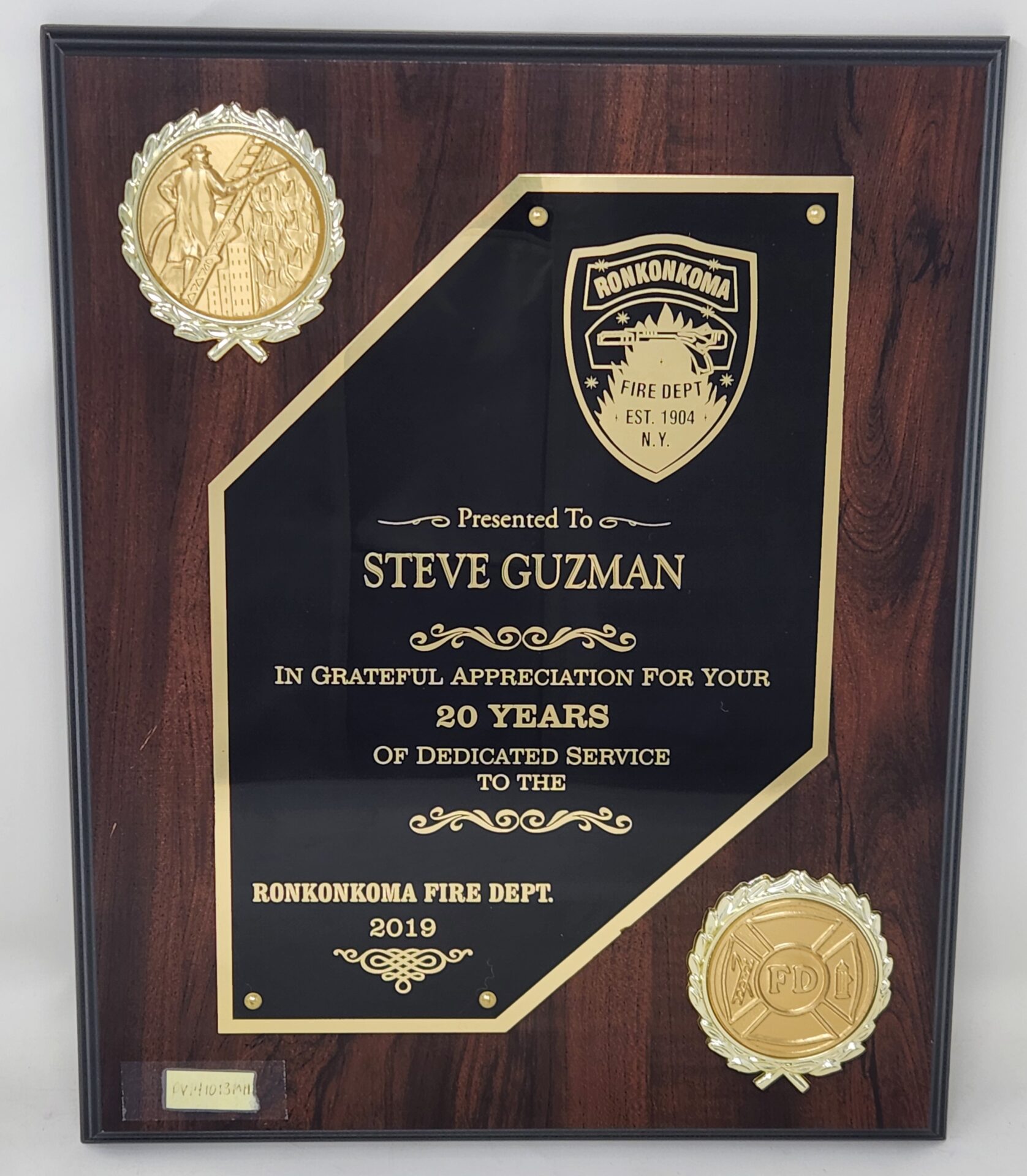 2 Mounts and Angle Engraving Plate.